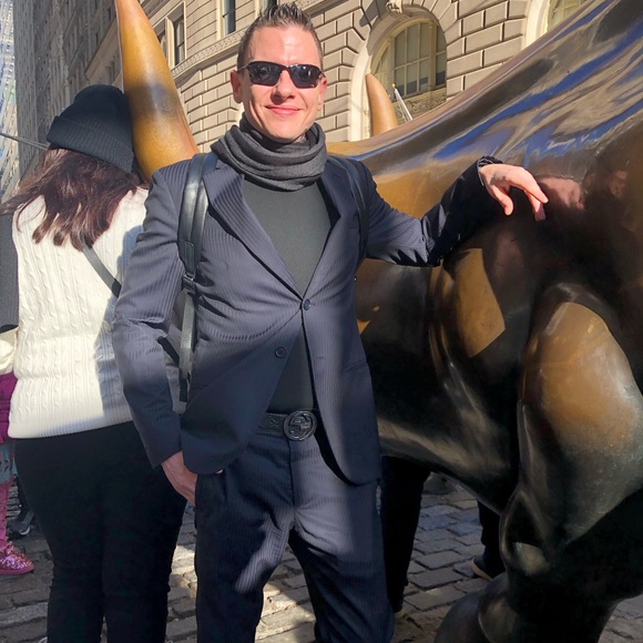 Meet your Posher, Gene - Picture 11 of 15